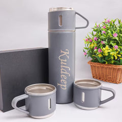 Personalized Double Wall Vacuum Insulated Flask Set – 500ml Stainless Steel Bottle with 2 Cups | Leak-Proof, Hot & Cold Thermos for Travel, Office & Gifting (Random Color)