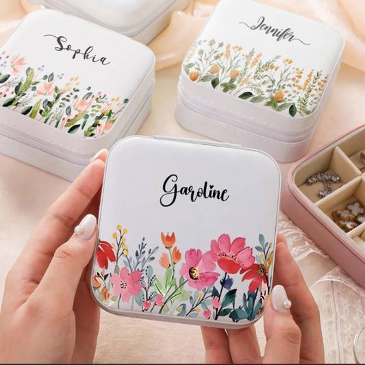 Customized Floral Leather Travel Jewelry Box – Custom Name Flower Jewelry Case for Women, Bridesmaid & Birthday Gift