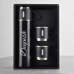 Personalized Double Wall Vacuum Insulated Flask Set – 500ml Stainless Steel Bottle with 2 Cups | Leak-Proof, Hot & Cold Thermos for Travel, Office & Gifting (Random Color)